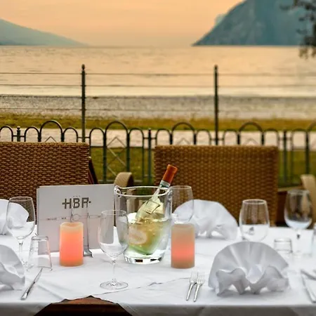 Baia Azzurra - Front Ξενοδοχείο Torbole Sul Garda