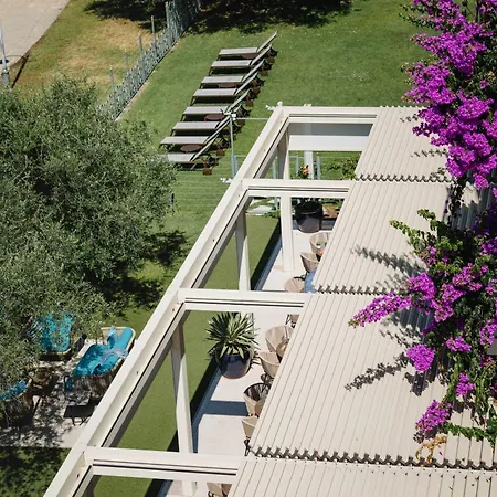 Baia Azzurra - Front 4*