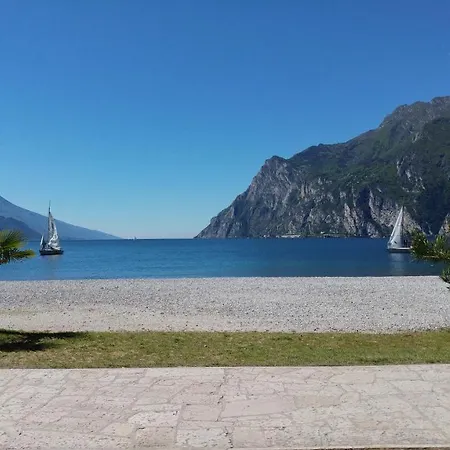 Ξενοδοχείο Baia Azzurra - Front